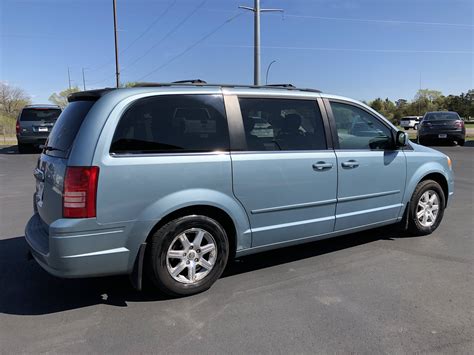 2008 chrysler town and country touring